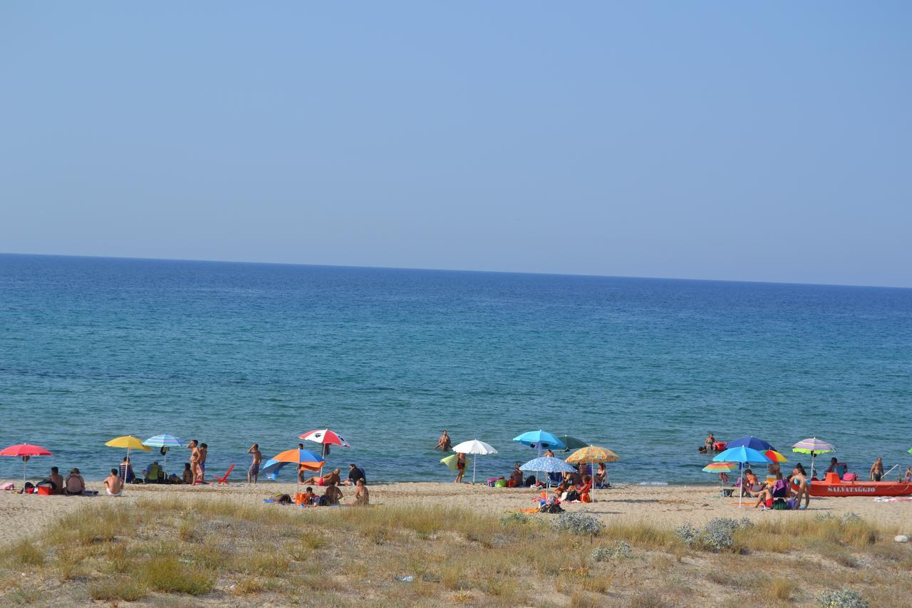 Miramare Struttura Sulla Spiaggia プラタモナ エクステリア 写真