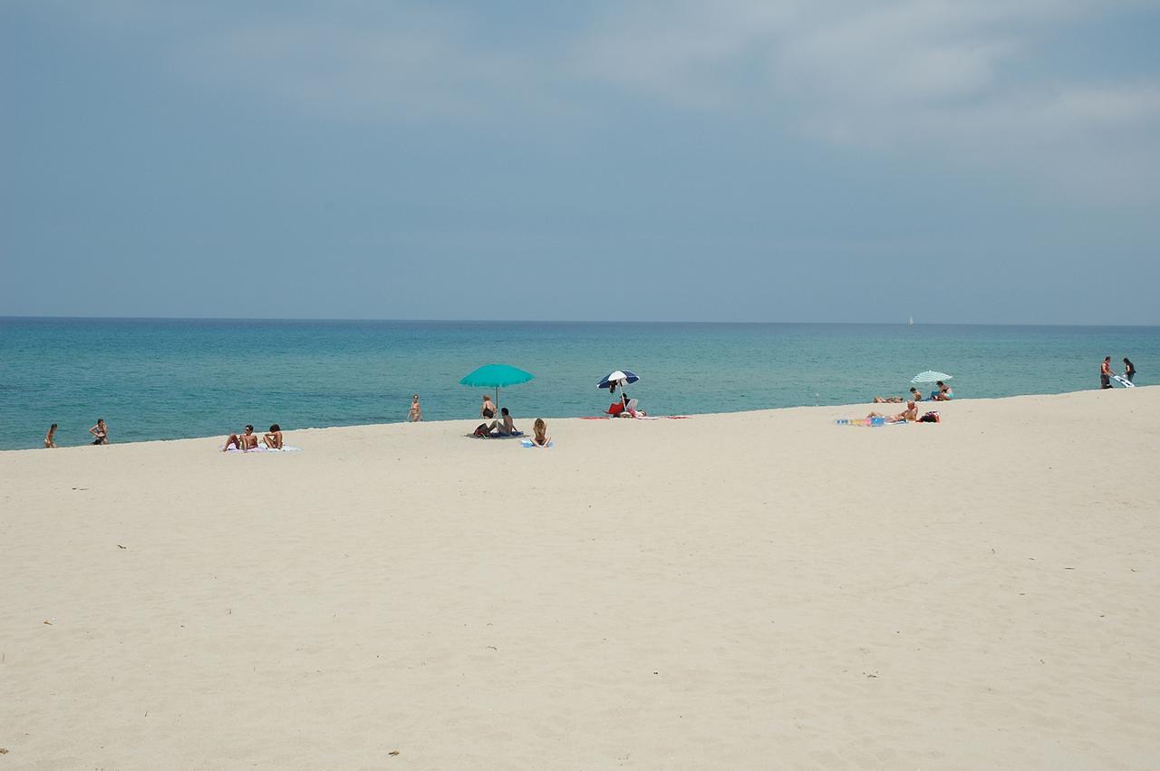 Miramare Struttura Sulla Spiaggia プラタモナ エクステリア 写真